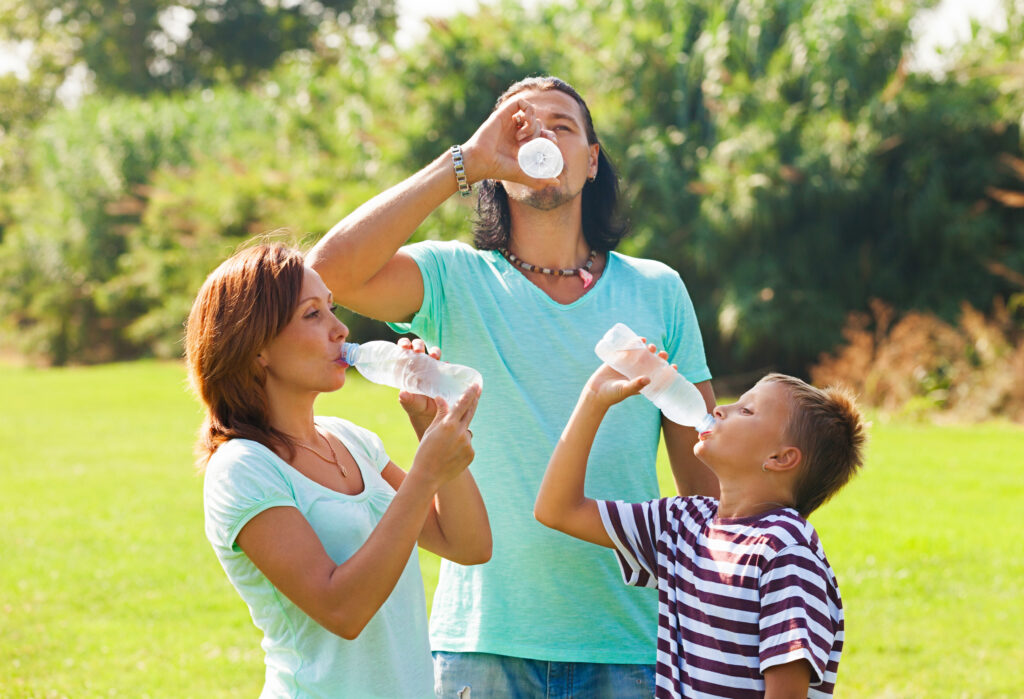 Will Charity Ever Rule the World?: Everyday Health Tips for Moms:Staying Energetic While Raising Kids Will Charity Ever Rule the World? parents with teenager drinking water